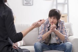 Therapy session at a teen alcohol addiction treatment center